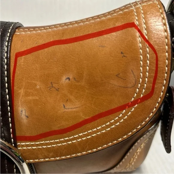 Coach F10909 SMALL Vintage British Tan & Brown Soho Leather Shoulder Bag read - Picture 6 of 16